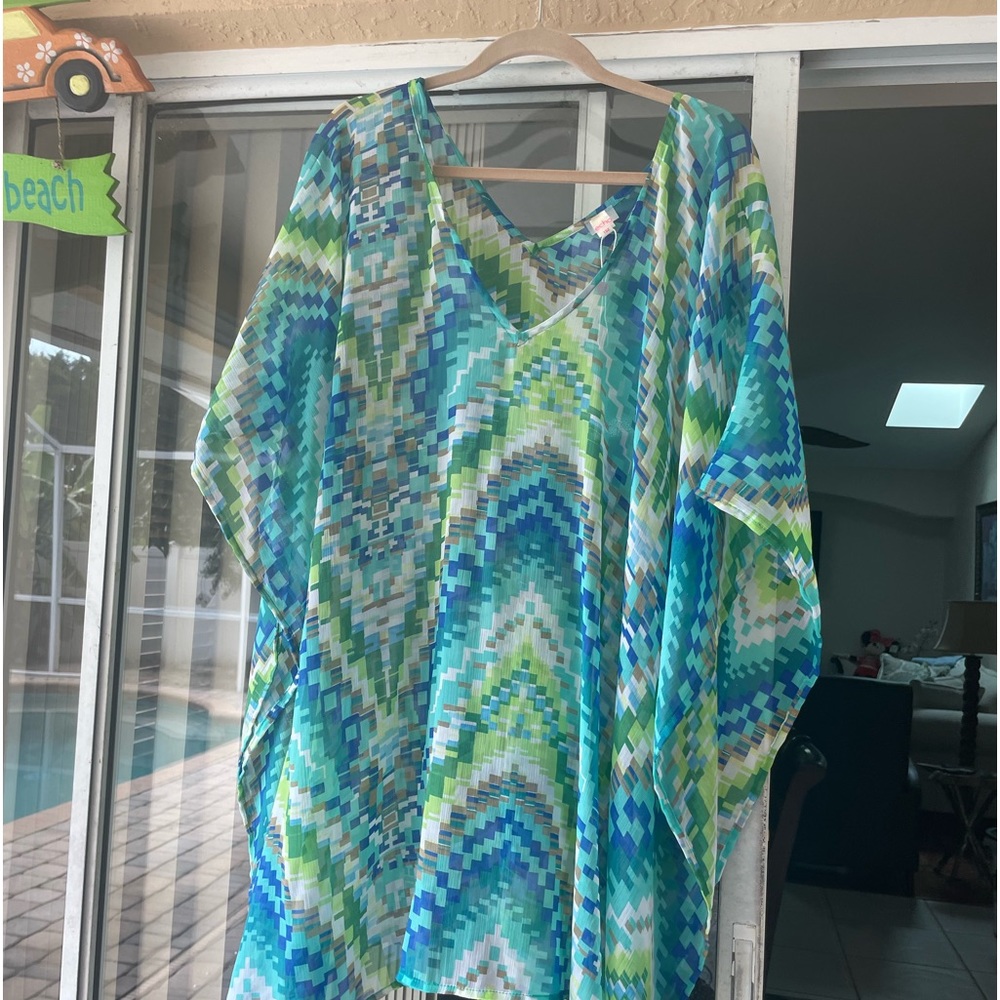 ECHO coverup.  One size.  Like new.  Gorgeous colors.  Sheer.